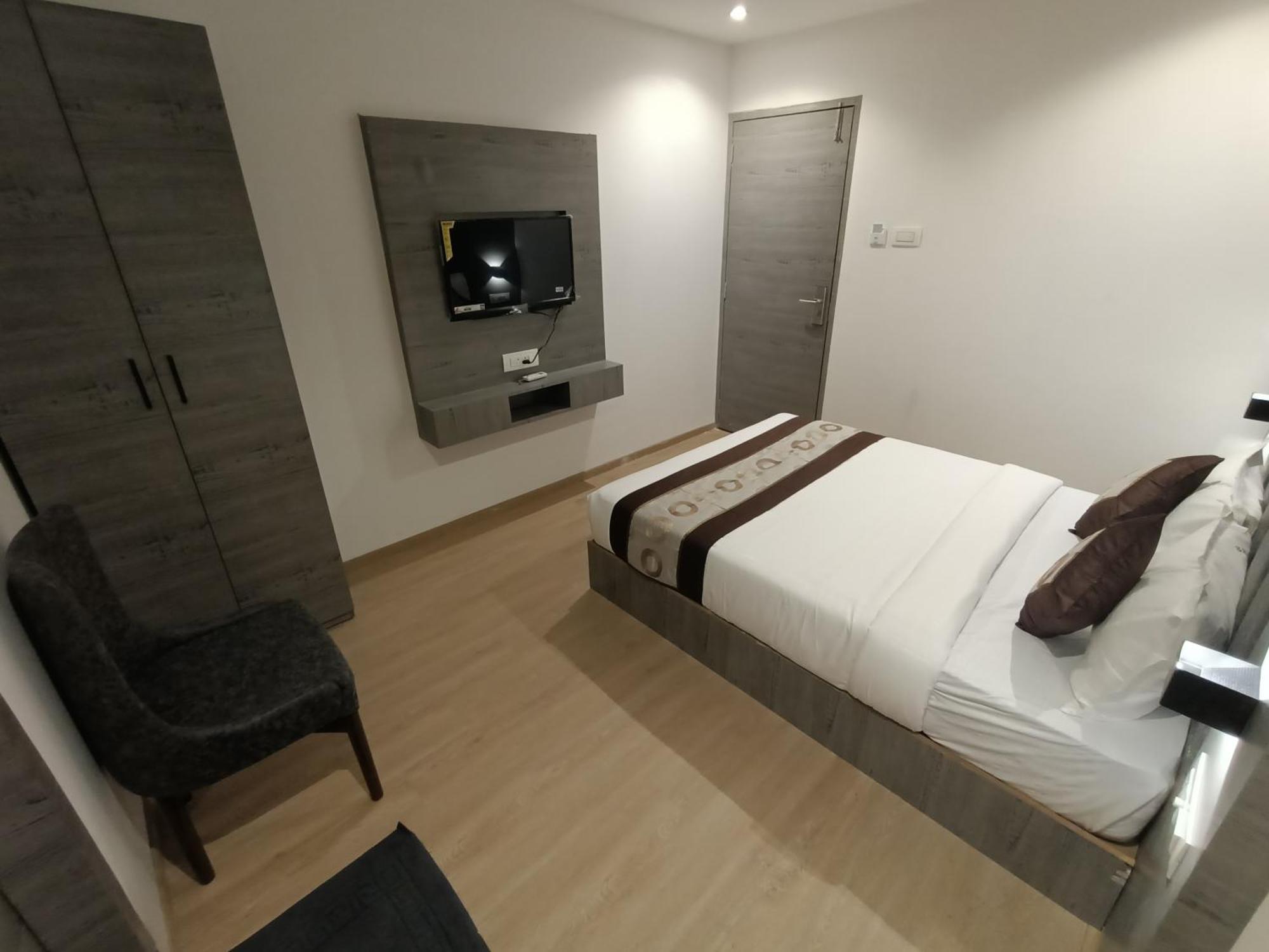 Hotel Beverly Palace Santacruz - Near Bkc - Mumbai Airport T1 Экстерьер фото