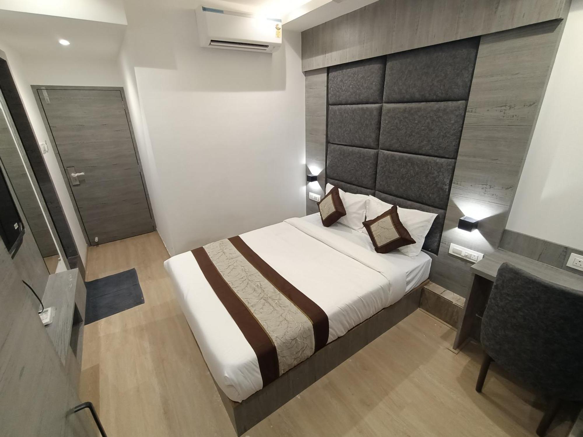 Hotel Beverly Palace Santacruz - Near Bkc - Mumbai Airport T1 Экстерьер фото