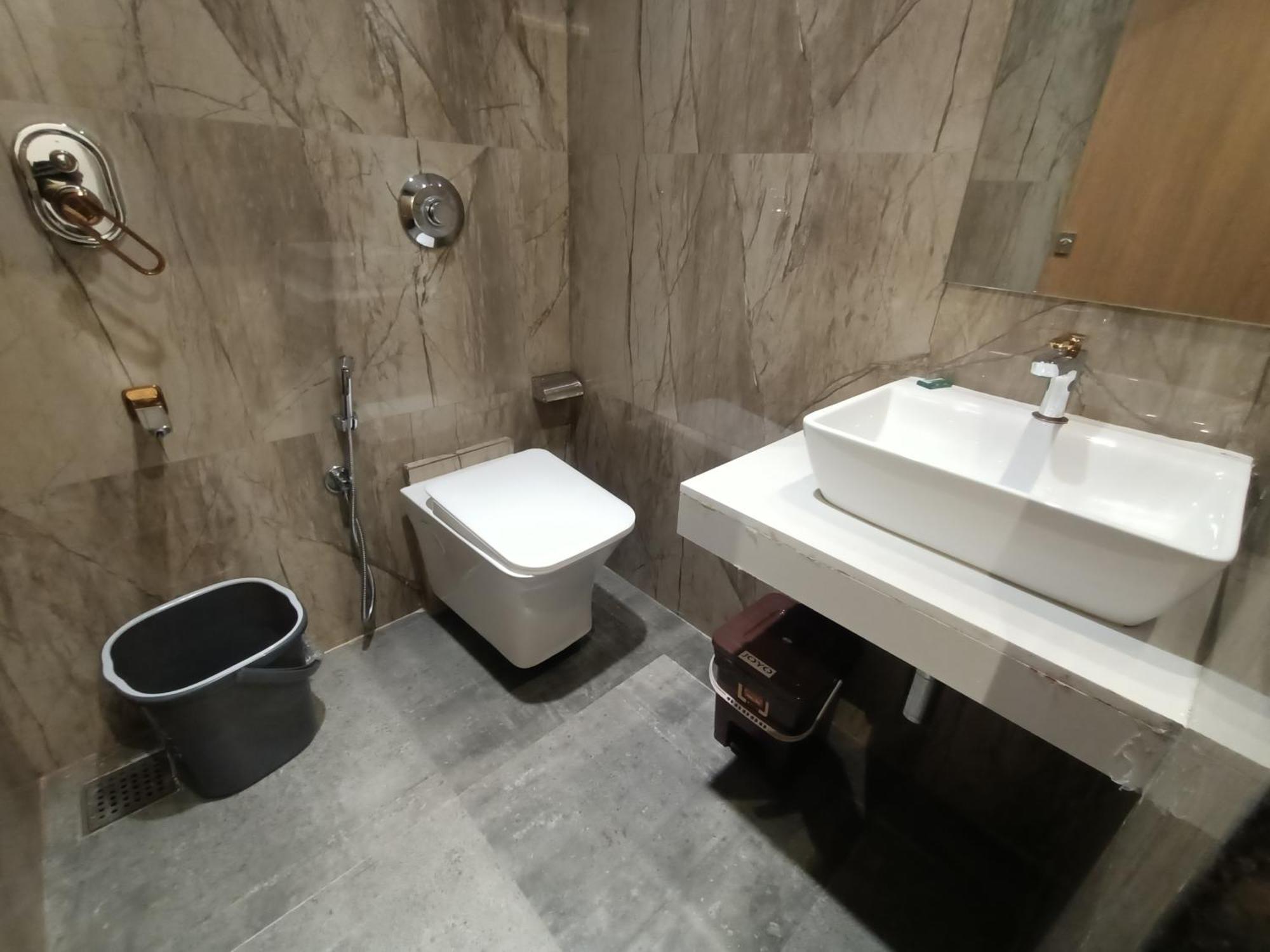 Hotel Beverly Palace Santacruz - Near Bkc - Mumbai Airport T1 Экстерьер фото